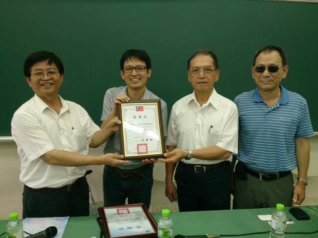 DSC_0119~1.jpg